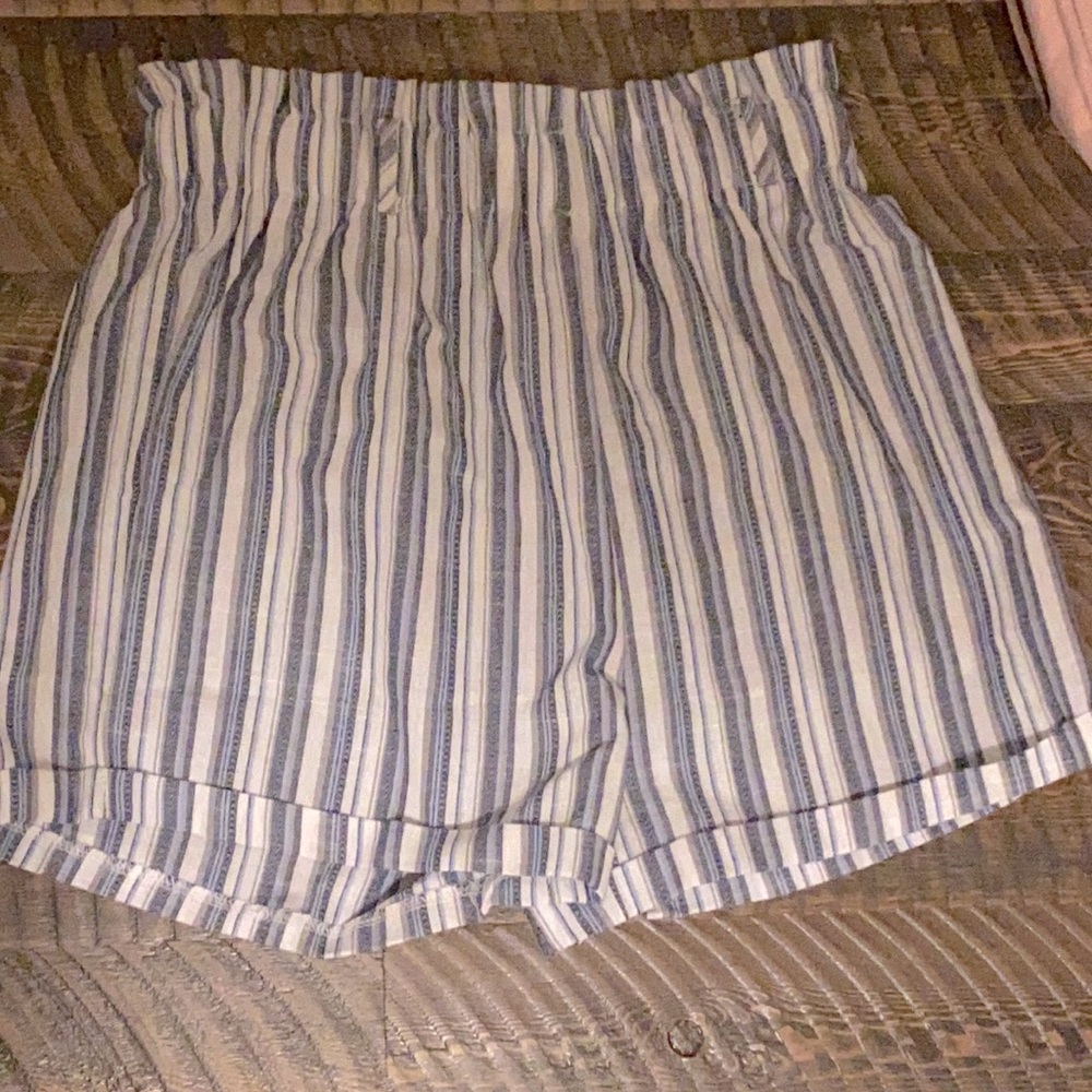 NEW paper bag striped shorts